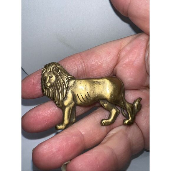 Vintage Burnished Gold Tone Lion‎ Brooch - Picture 2 of 7